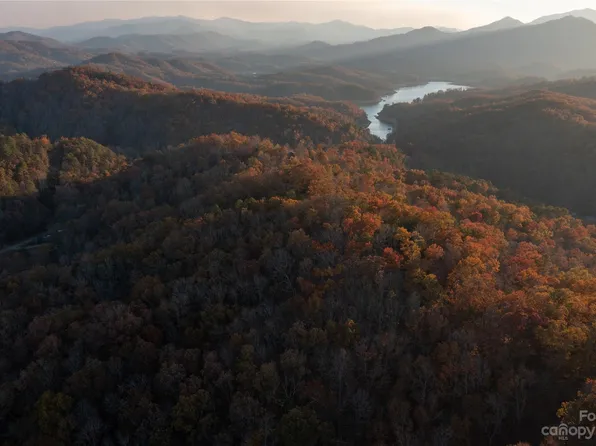 1132 Greasy Branch Rd, Bryson City, NC 28713