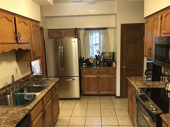 3rd image of 4850 Harvest Fields Cir