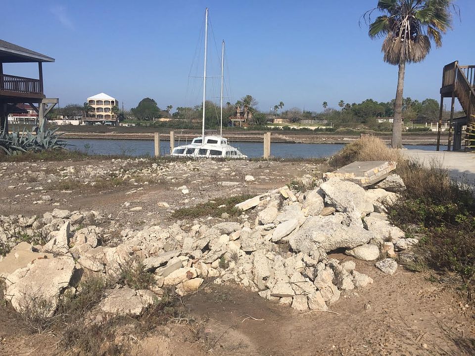1st image of Harbor Island Dr #25