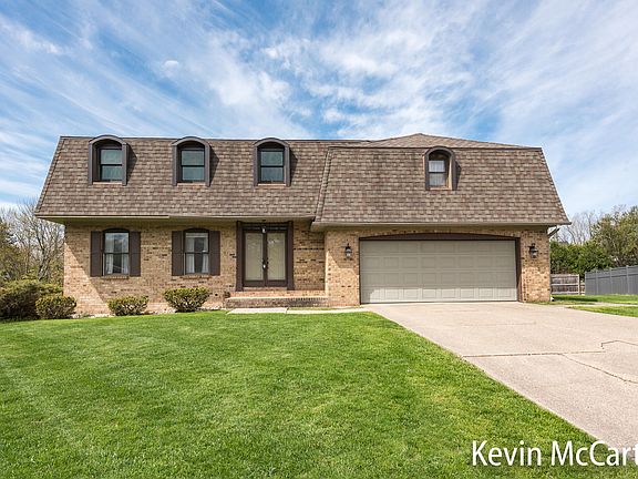 3rd image of 2516 Whipperwill Ct SE