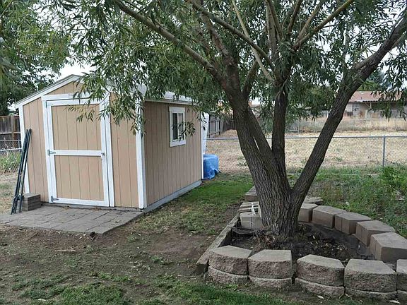 5th image of 4020 E Jackson Ave