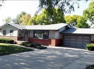 5025 Castelar St, Omaha, NE 68106