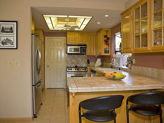 4th image of 32809 Regents Blvd