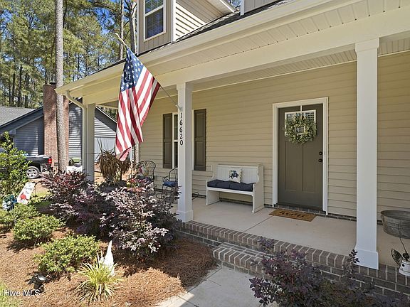 3rd image of 16620 Titmouse Court