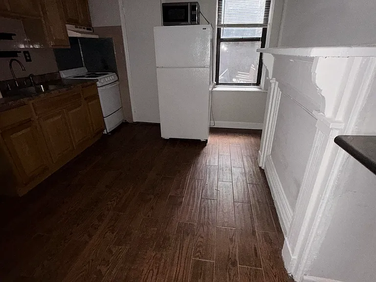 811 Washington St #BASEMENT — Photo 12