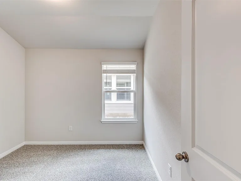 4905 Hazelnut Ln — Photo 26
