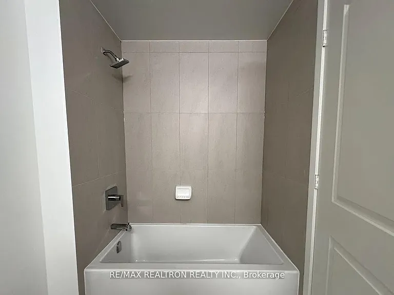 100 Dalhousie St #601 — Photo 18