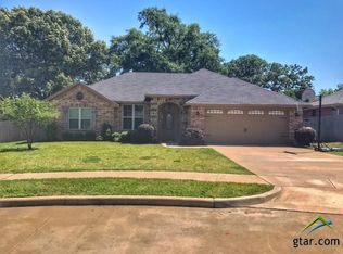 104 Bristol Cir, Chandler, TX 75758