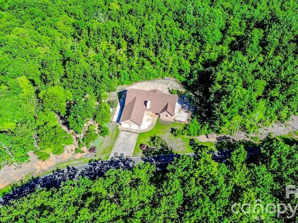 485 Mountain Lookout Dr, Bostic, NC 28018