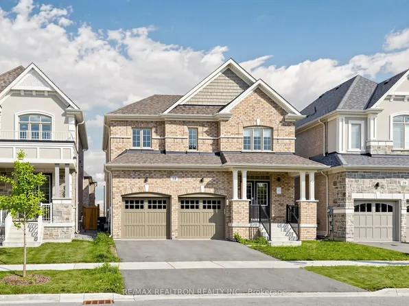 31 Valleo St, Georgina, ON L4P 0K1