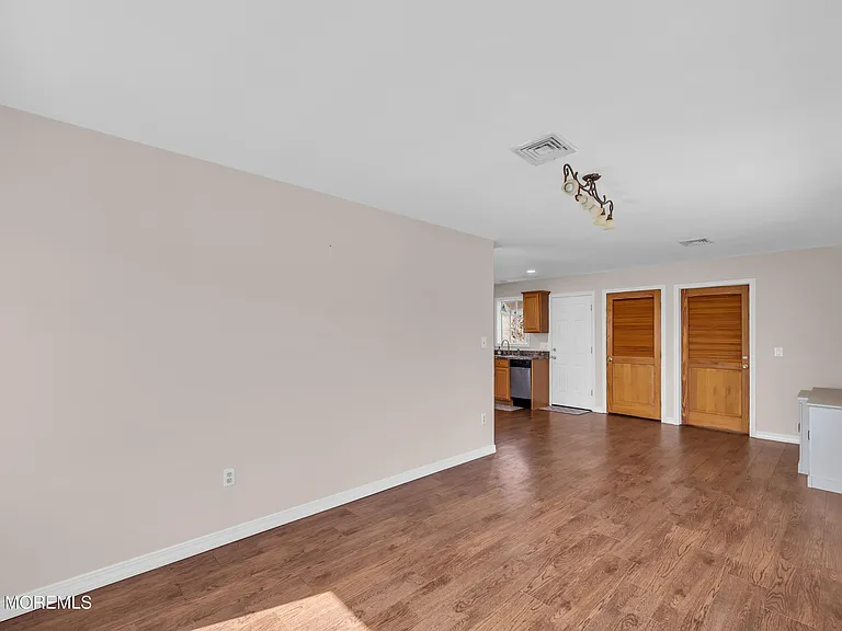3118 Glasgow Ave — Photo 20