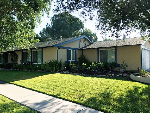 5th image of 28062 Foxlane Dr