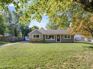 5604 Brokers Tip Ln, Louisville, KY 40272