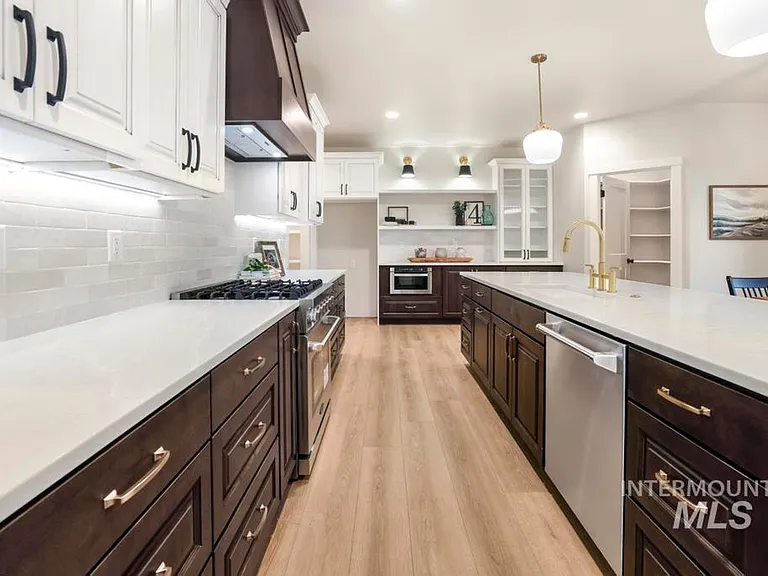 547 Canyon Falls Dr — Photo 13