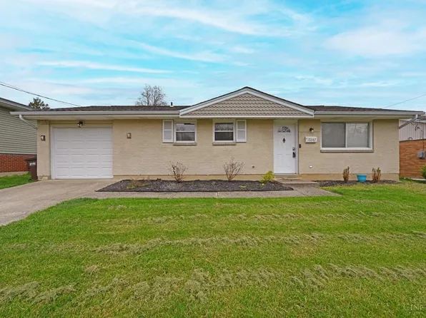 10242 Storm Dr, Cincinnati, OH 45251