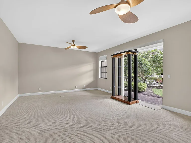 803 Del Sol Cir — Photo 42