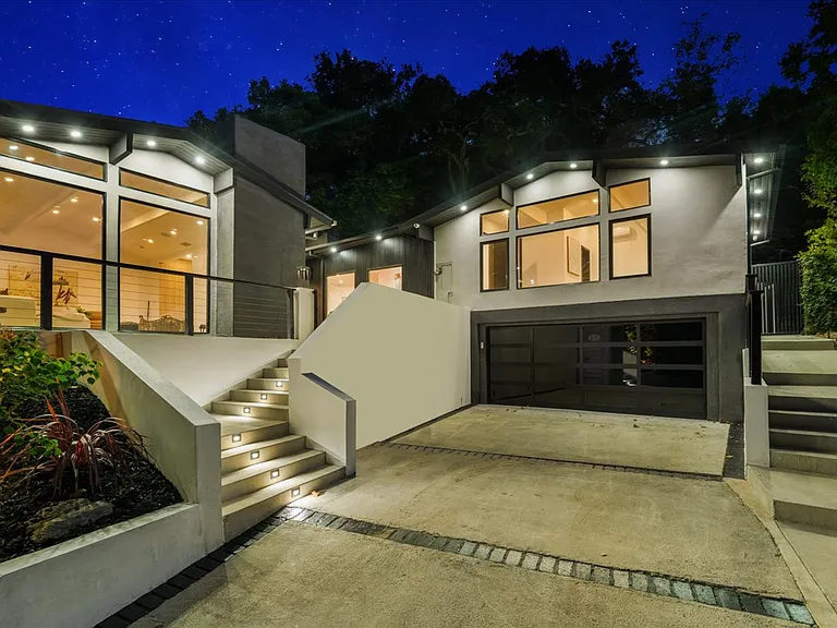 3873 Royal Woods Dr — Photo 45