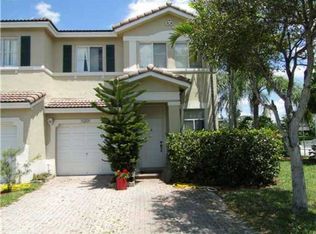 11201 NW 57th Ln, Doral, FL 33178