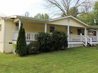 1116 Washington Ave, Etowah, TN 37331