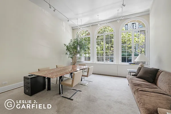 Sold by Leslie J. Garfield | media 2