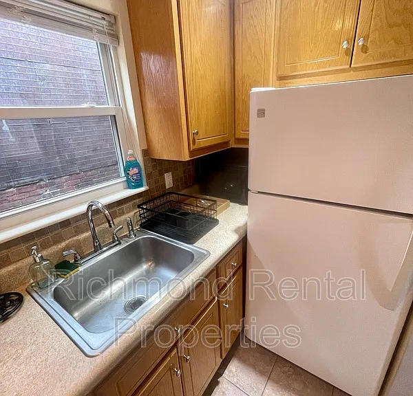 3 N Harvie St #4 — Photo 11