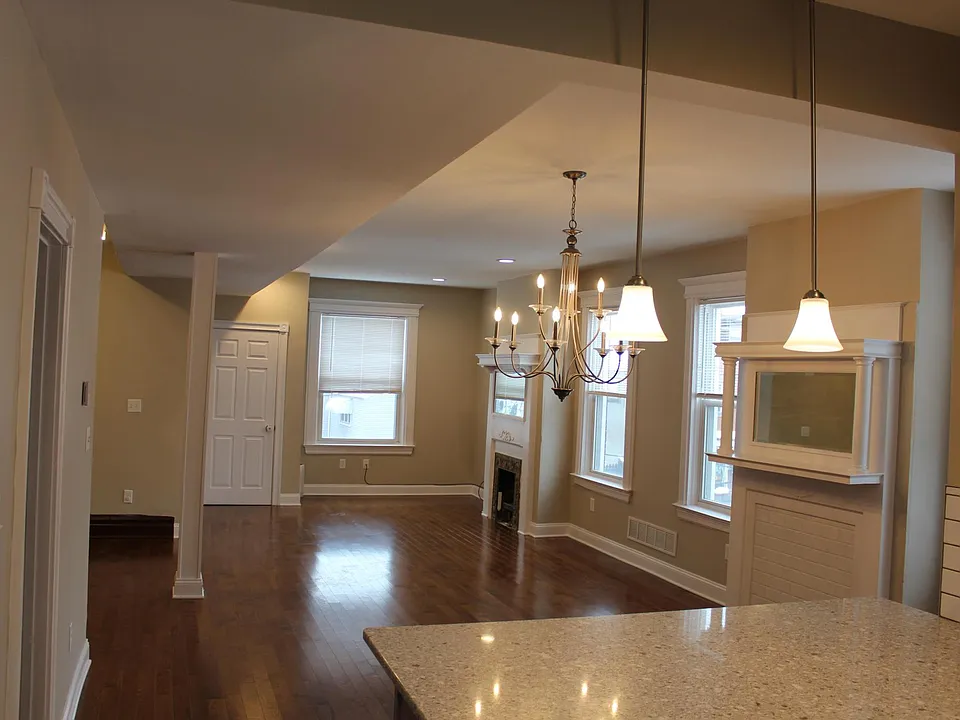 4030 Penn Ave #2
