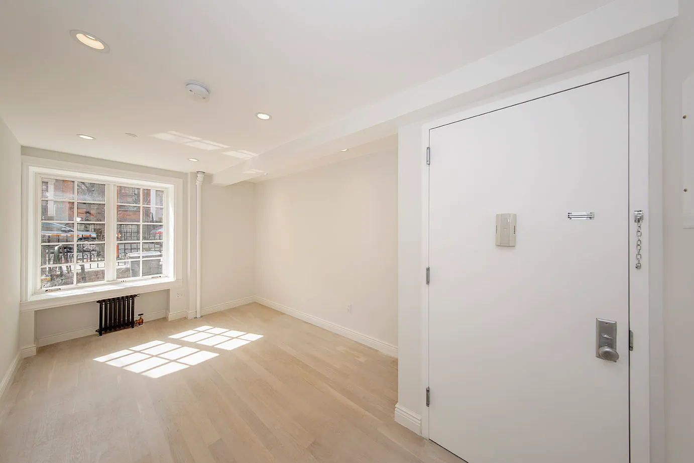 51 West 11th Street — Photo 3