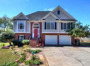 16 Secretariat Ct, Cartersville, GA 30121
