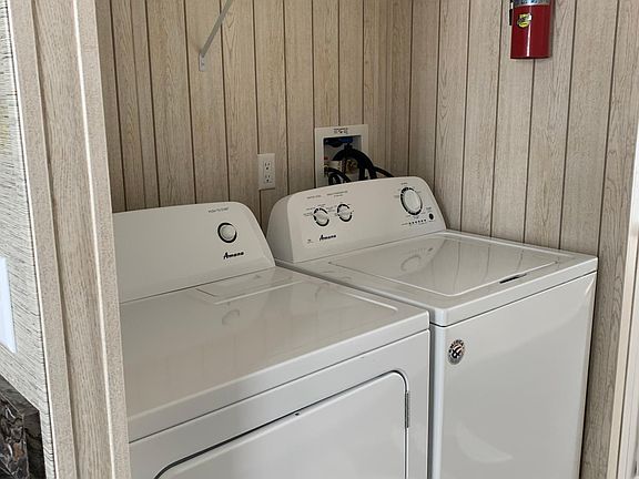5th image of 6274 Square Lake Dr