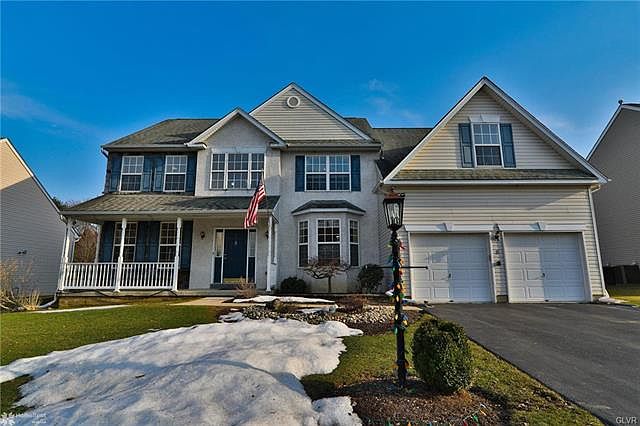 1st image of 8 Windrift Ct