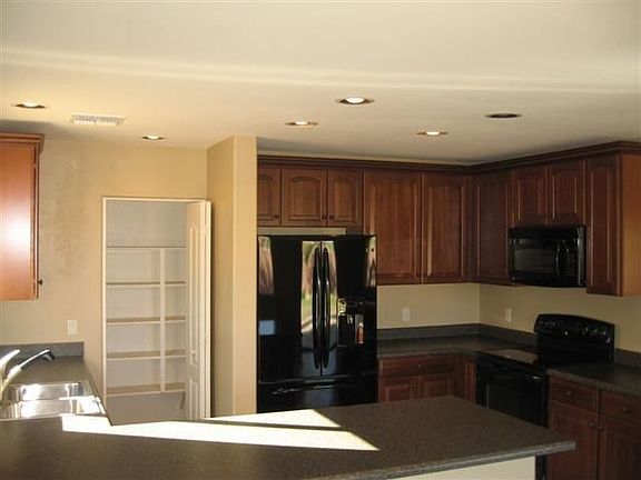 2nd image of 121 W Calle Paso Suave