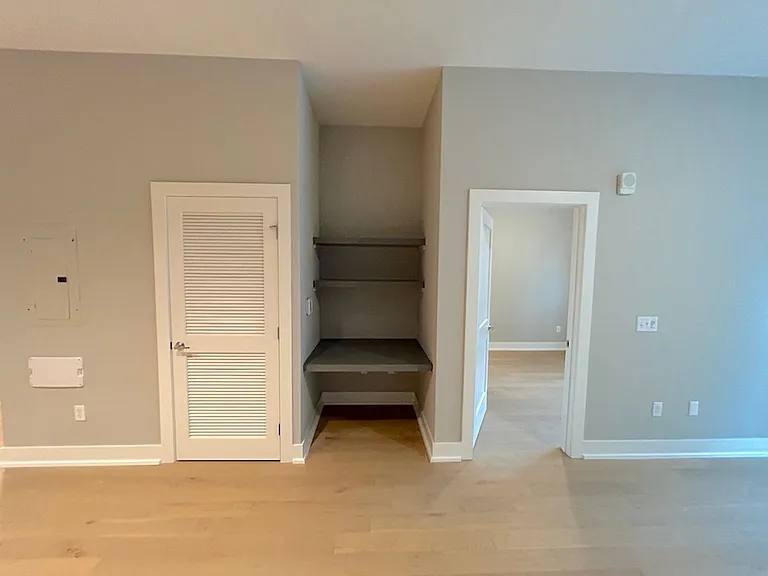 601 E 39th Street — Photo 90