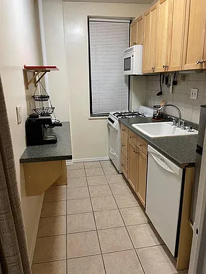 Rented by Apartment Luxe Realty Group, Inc | media 26