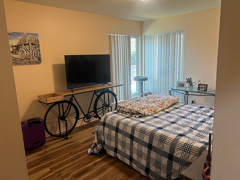 Available room