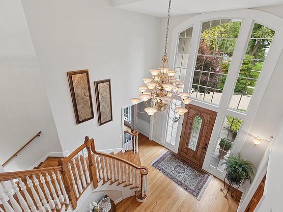 4th image of 122 Springlake Ave