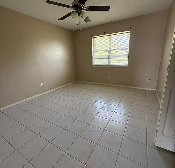 1800 Oasis Dr #102 — Photo 6