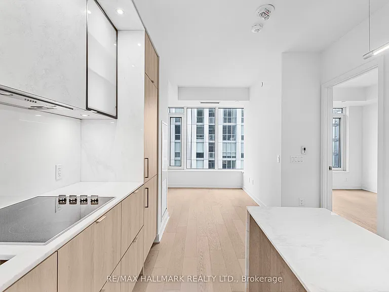 11 Yorkville Ave #3406 — Photo 15