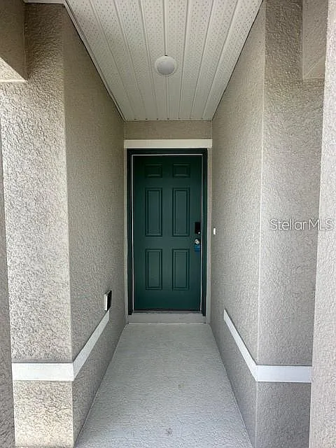 3 bed, 2.0 bath, 1263 sqft, $1,900 — Photo 2