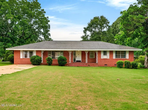 301 Jacobs Rd, Poplarville, MS 39470