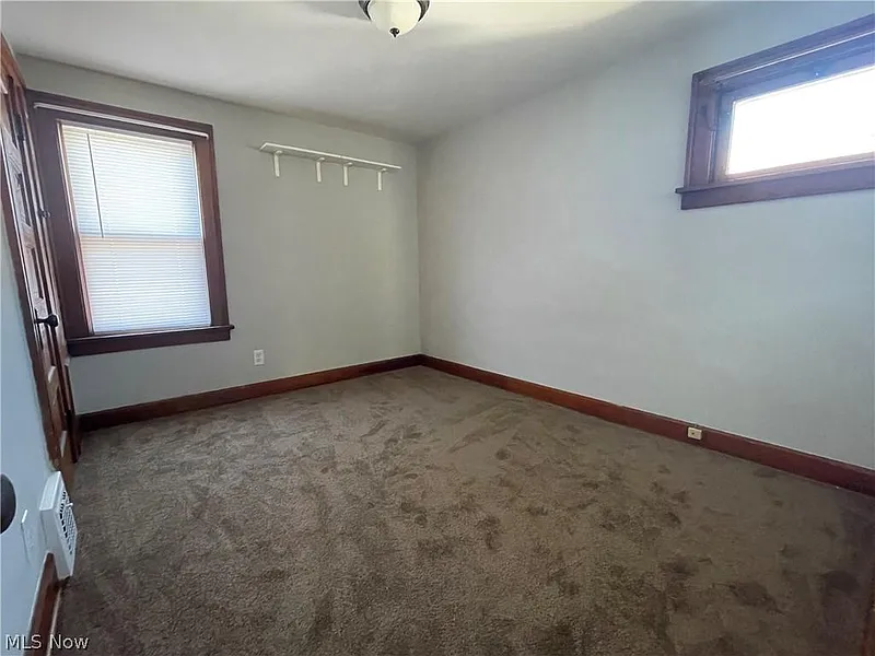 Thumbnail 17