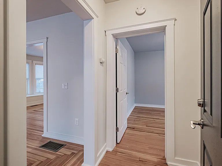 813 Brighton Ave #1 — Photo 7