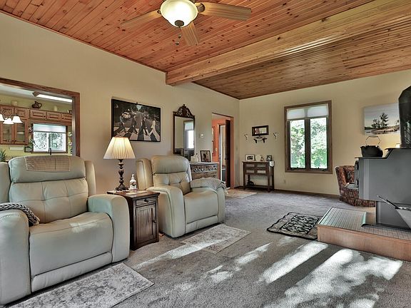 5th image of 12897 Maxwell Rd