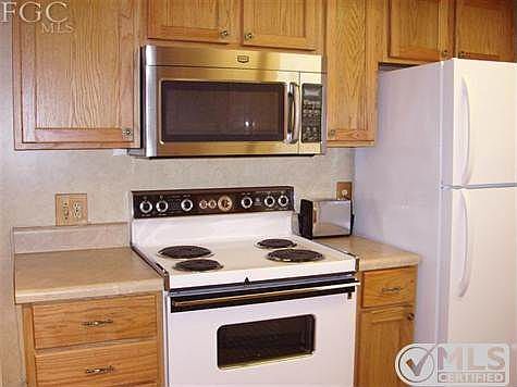 4th image of 2815 Deerfield Dr