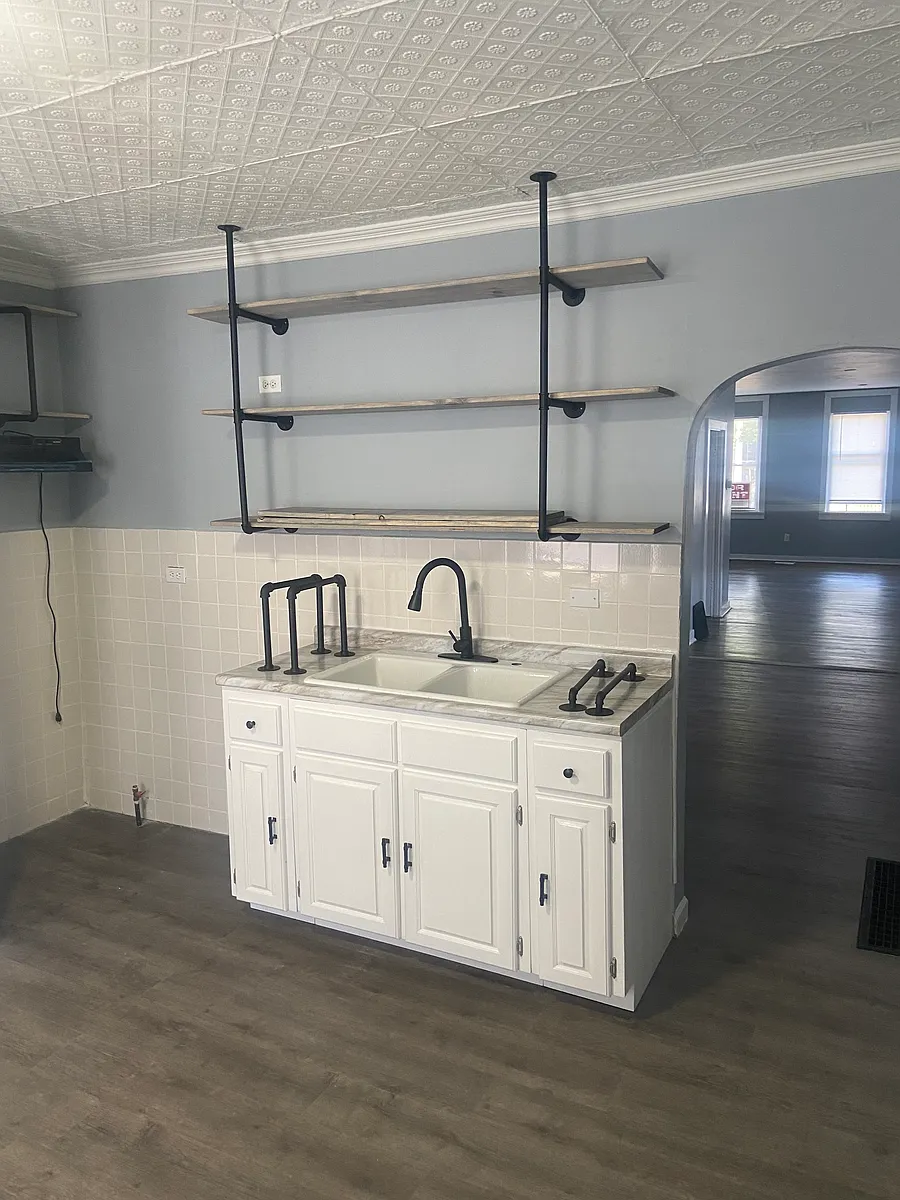Building Photo - 1337 W Cullerton St #1