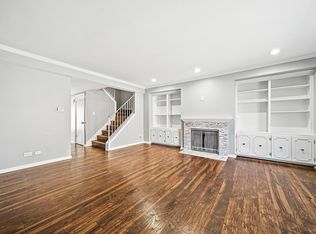 1487 Shermer Rd APT 204B, Northbrook, IL 60062