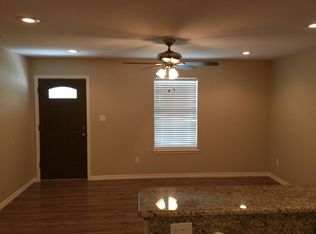 1704 Seguin Ave, Victoria, TX 77901