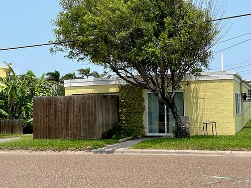 202 Yturria St #7 Photo 1