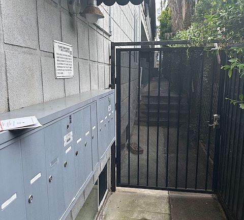 3rd image of 1018 Euclid St #102