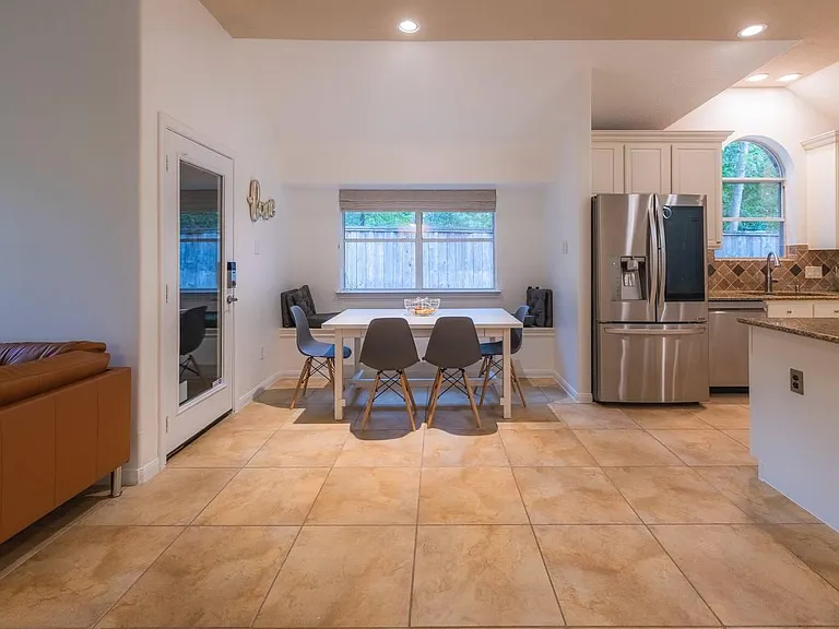 6 Avenswood Pl — Photo 6
