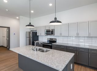 Big Emma, Springdale, AR 72764